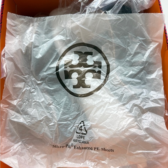 Tory Burch Hilary 75mm Bootie Black Suede Size 7.5 Worn Twice w/ Box - Picture 8 of 9